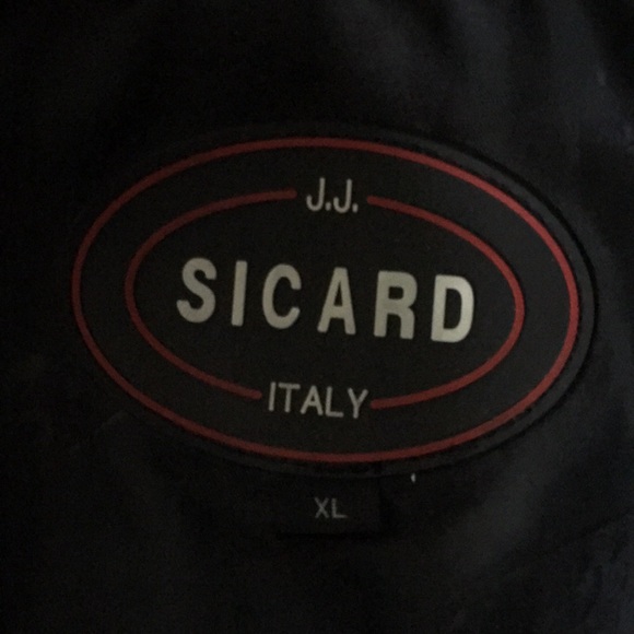 Never worn child’s leather bomber jacket. Measures 20” pit to pit. 19” long - Picture 3 of 5